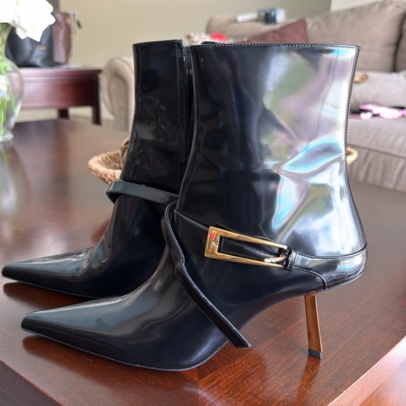 Saint Laurent Black Patent  Lee Pointed Toe Ankle Boots Accents NWT - Picture 16 of 16